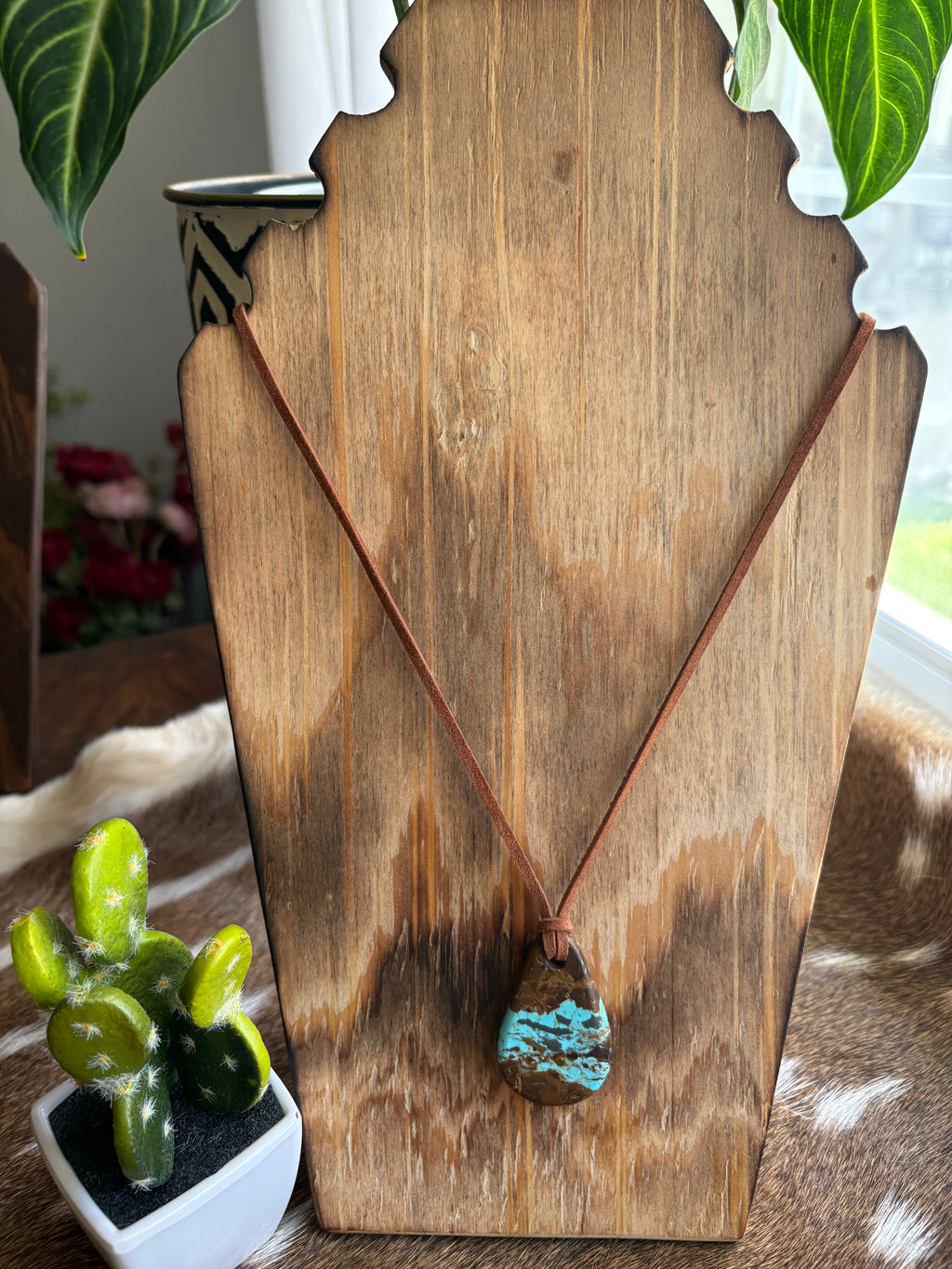 Kingman Cuero Grande Necklace