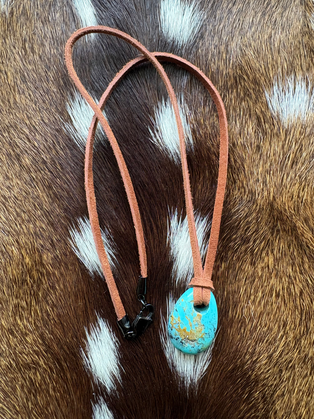 Kingman Cuero Pokito Necklace