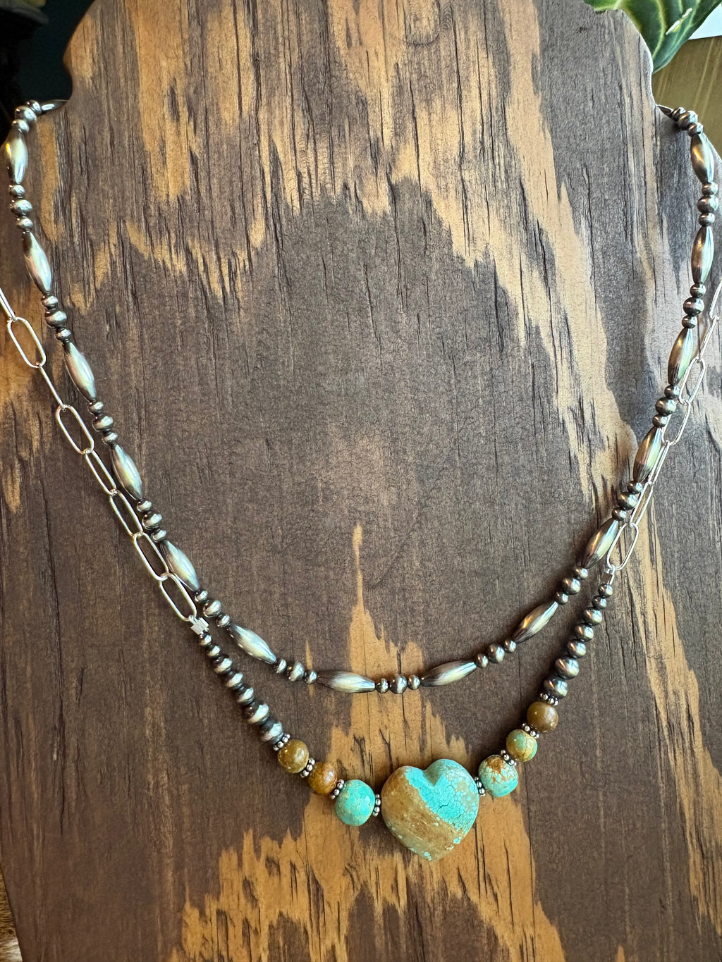Mine 8 Heart Prissy Chain Necklace