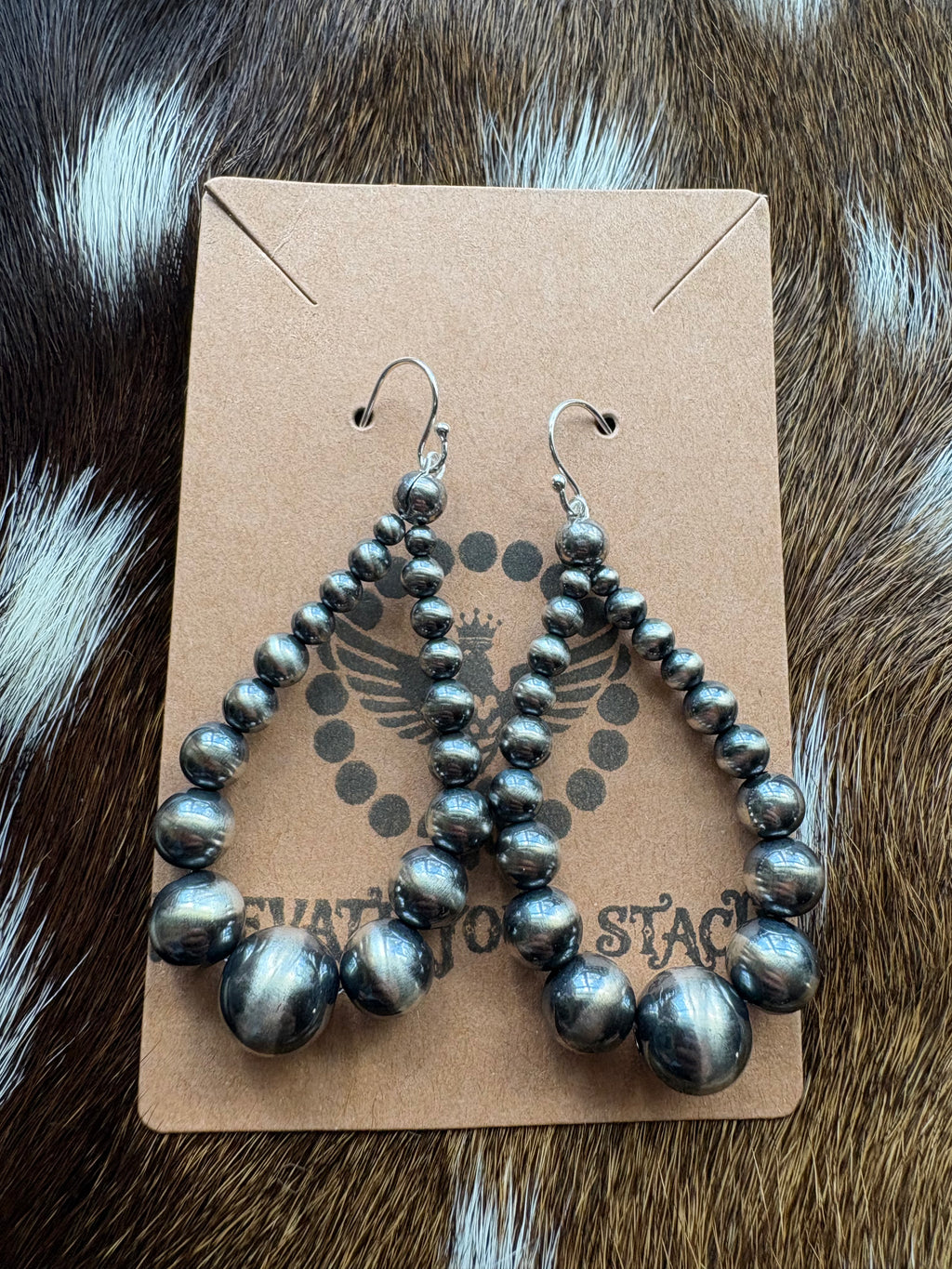 Navajo Style Graduated Pearl Teardrop Dangle Earrings