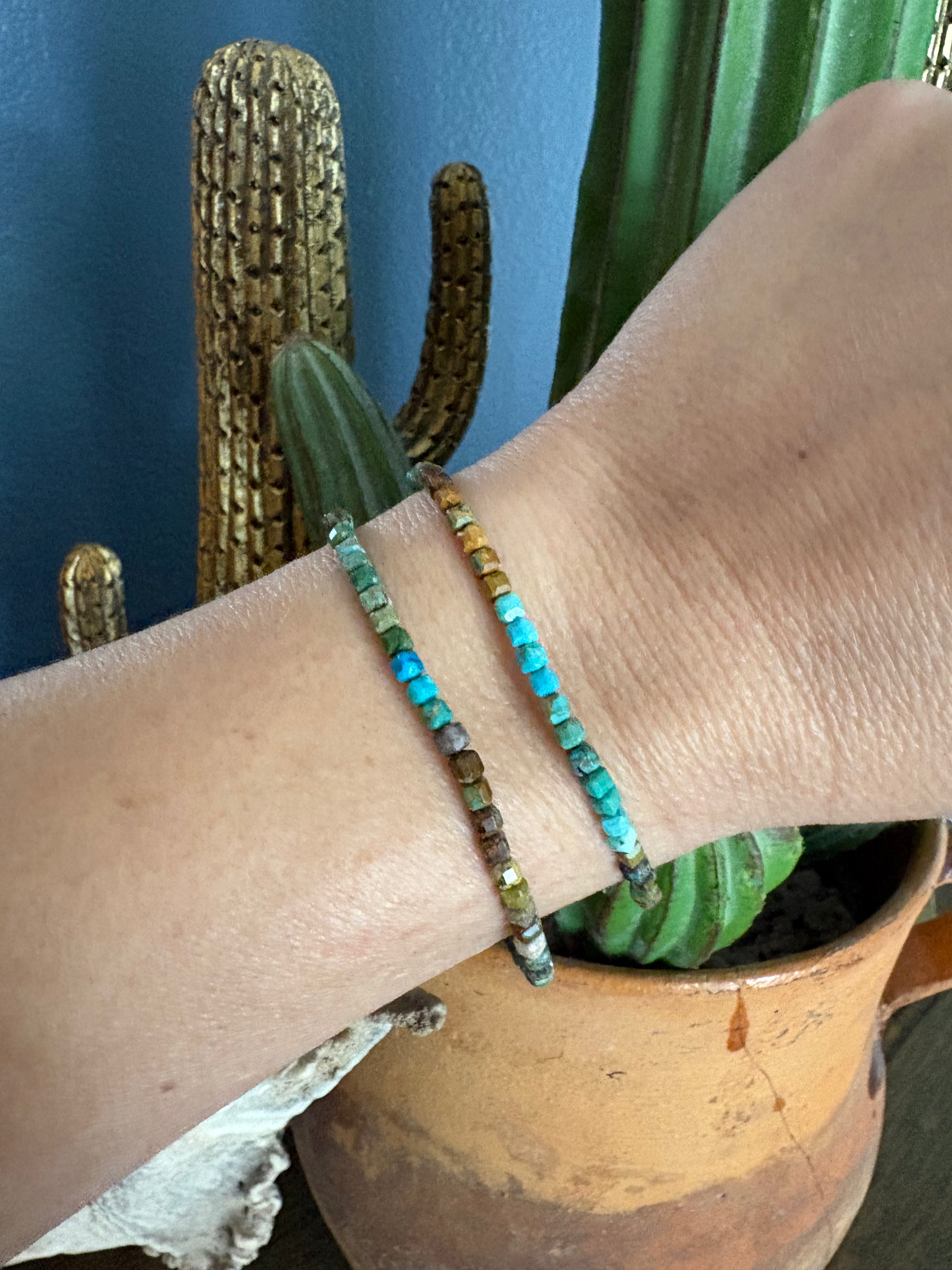 Dainty Ombré Huebi Bracelet