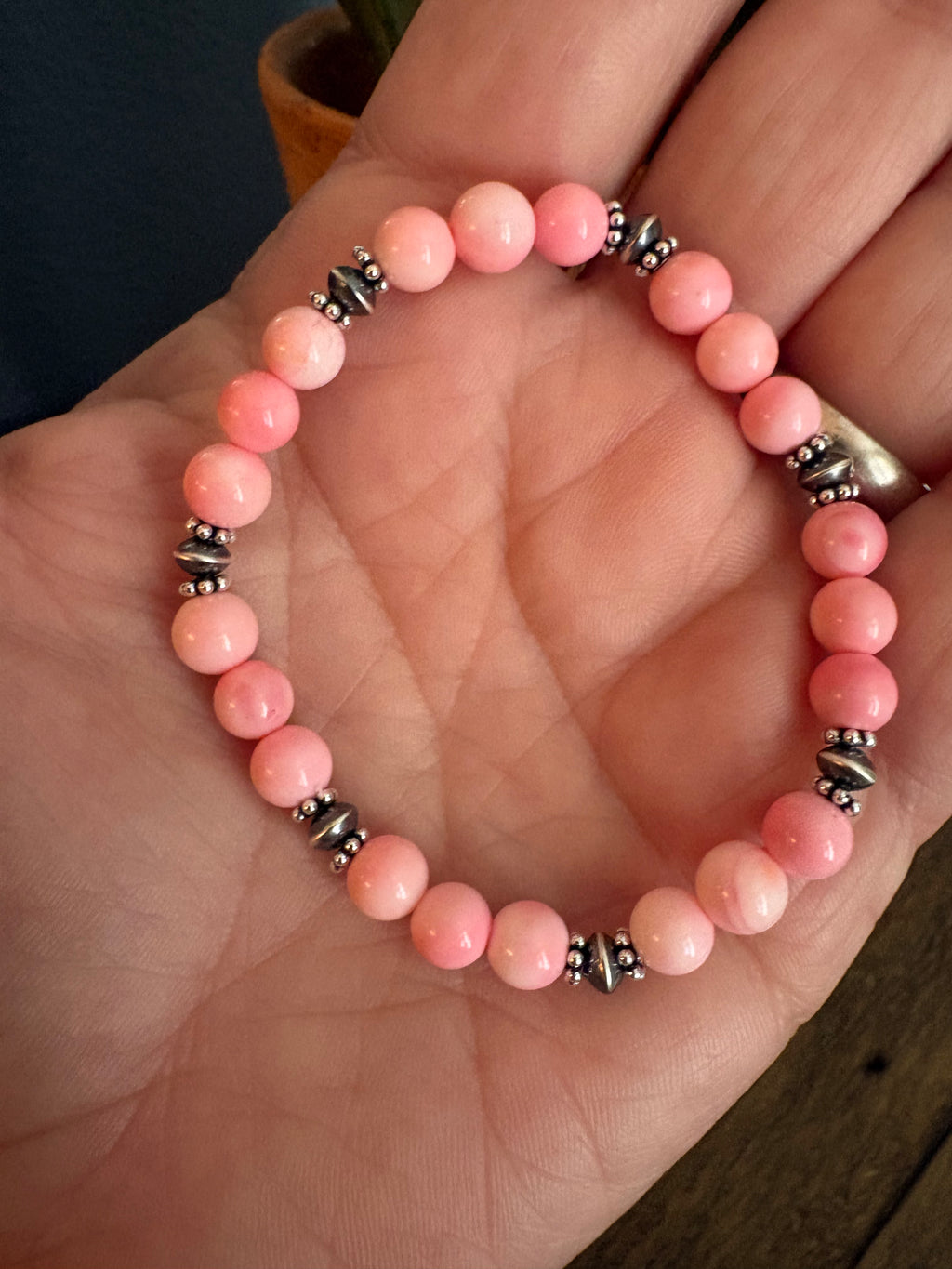 Pink Conch & Saucer Prissy Bracelet