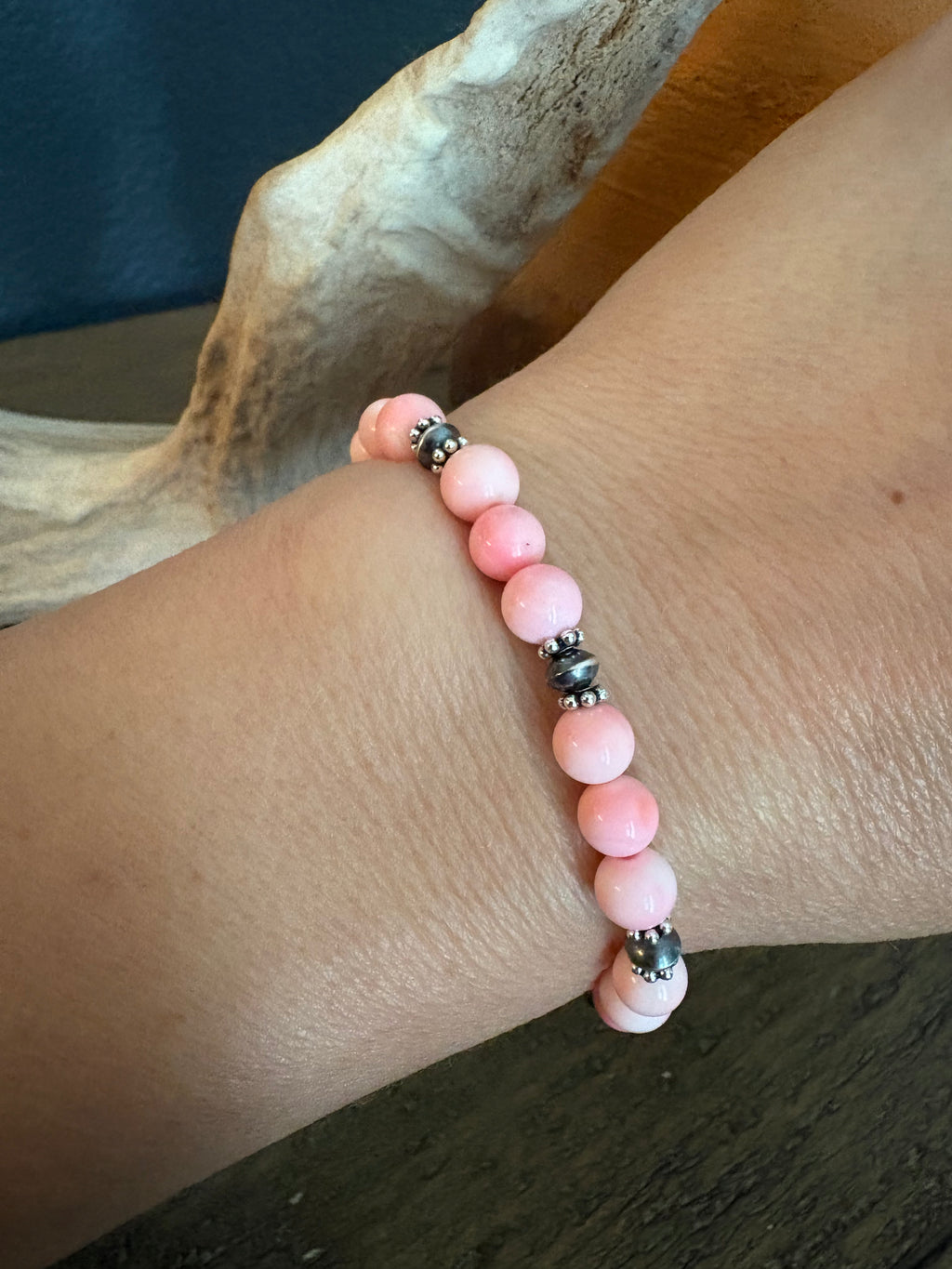 Pink Conch & Saucer Prissy Bracelet
