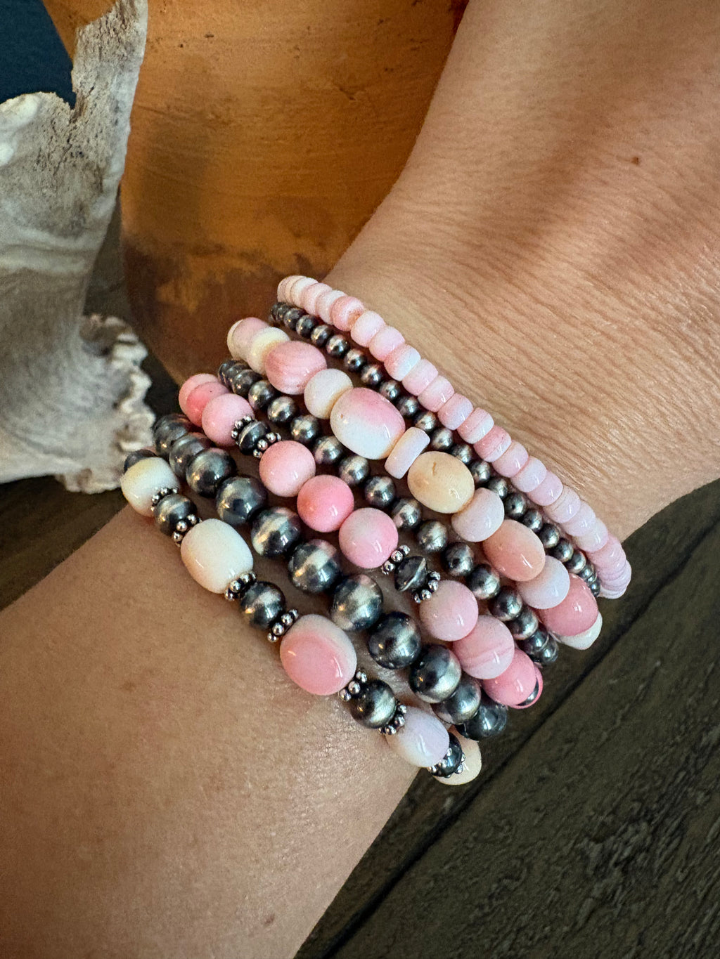 Pink Conch & Saucer Prissy Bracelet