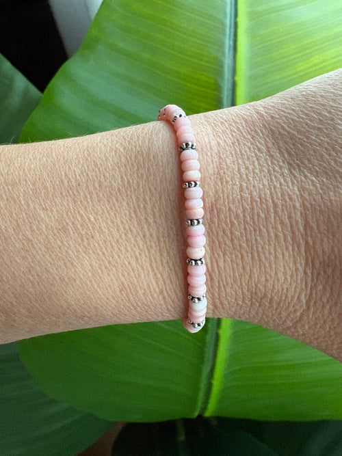 Dainty Pink Conch Prissy Bracelet