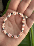Pink Conch Chip & Pearl Bracelet