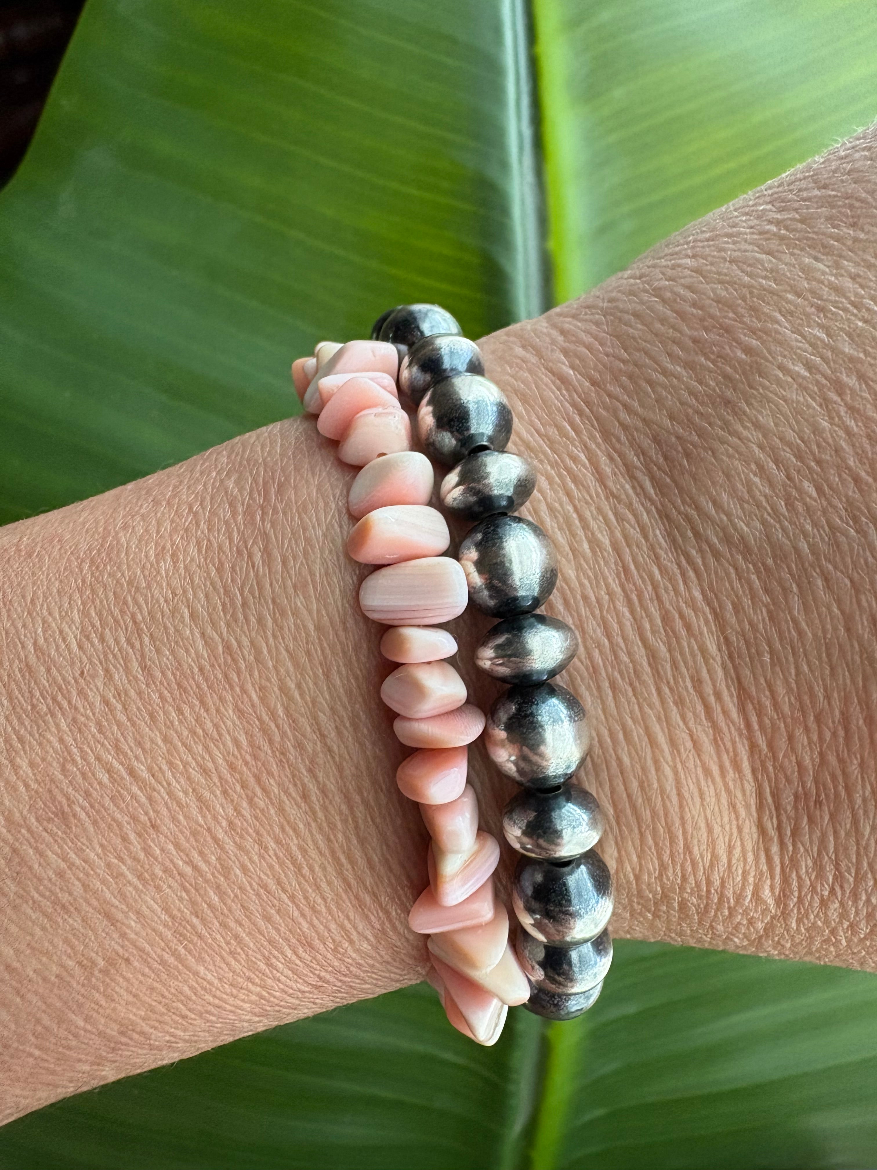 Pink Conch Chip Bracelet