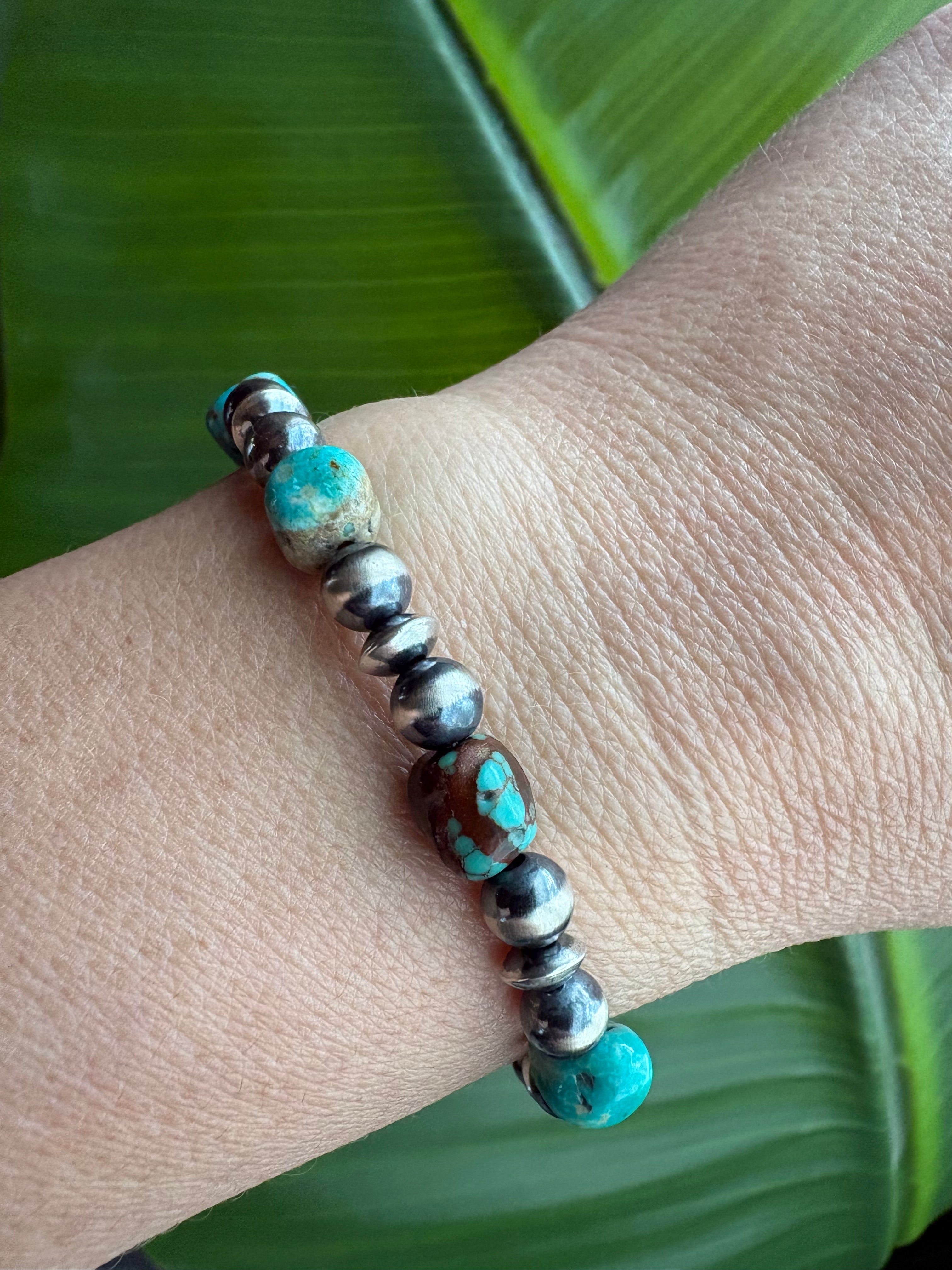 Mine 8 Pearls & Saucers Bracelet