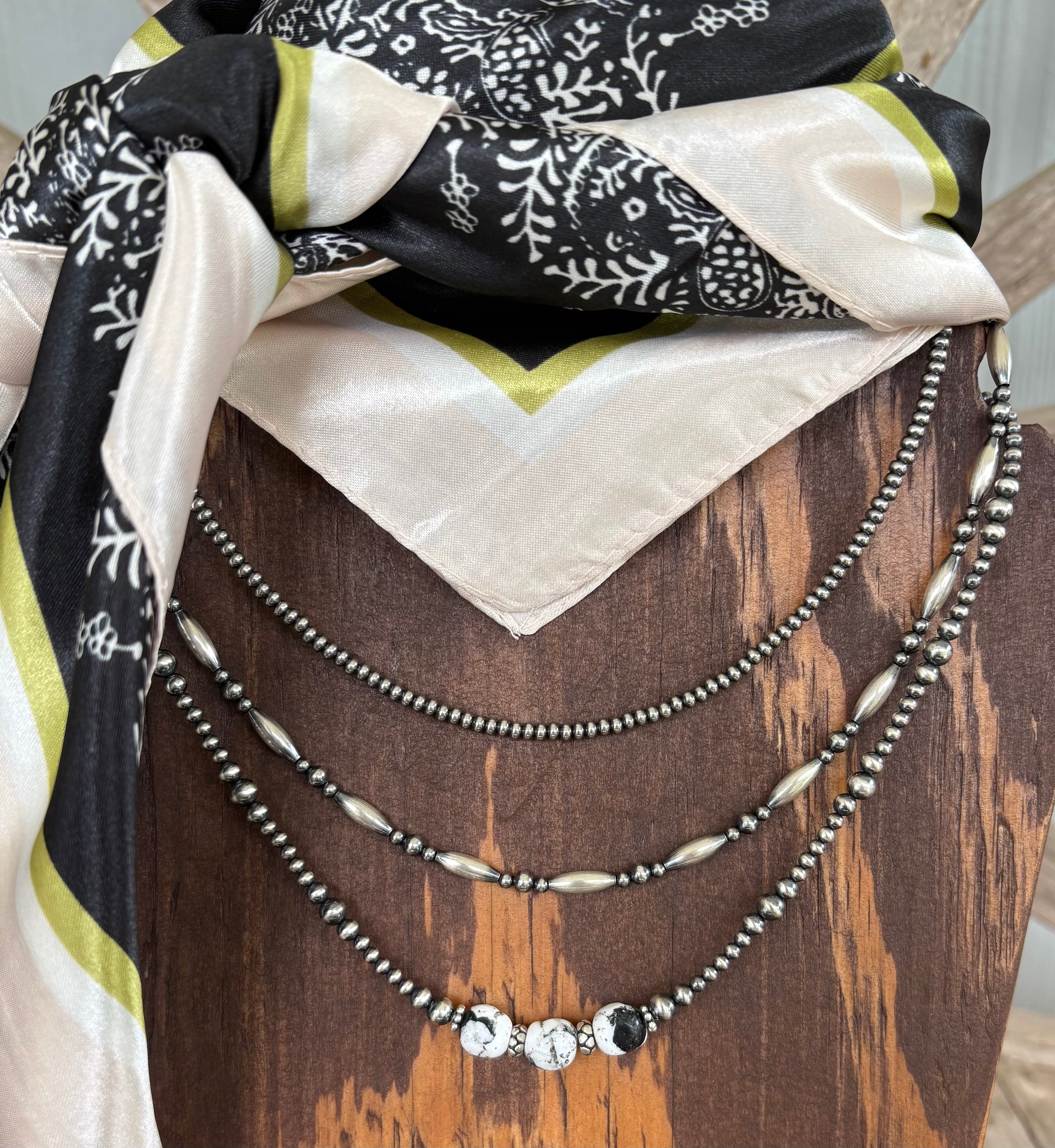 White Buffalo Graduated Prissy Necklace