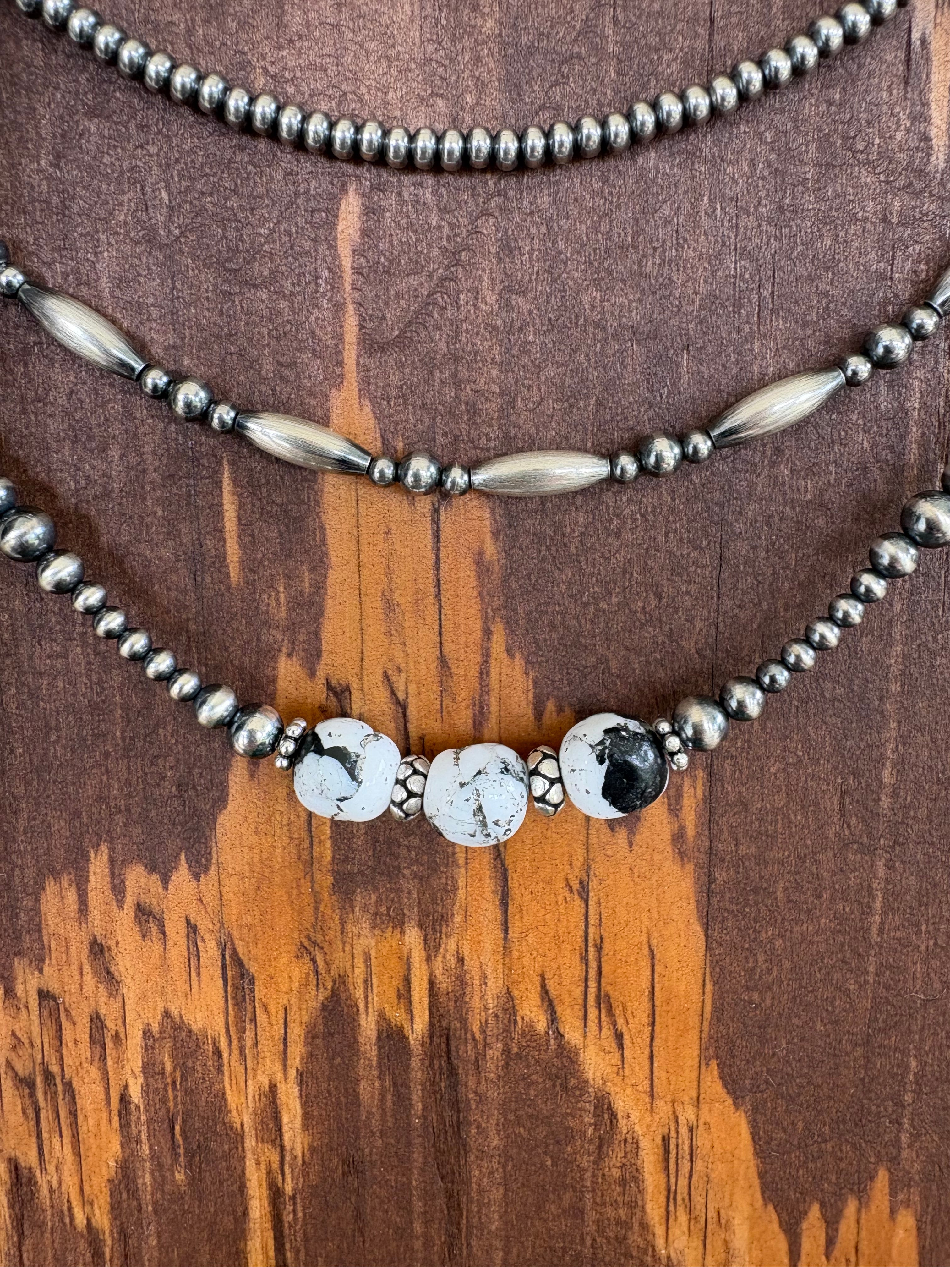 White Buffalo Graduated Prissy Necklace