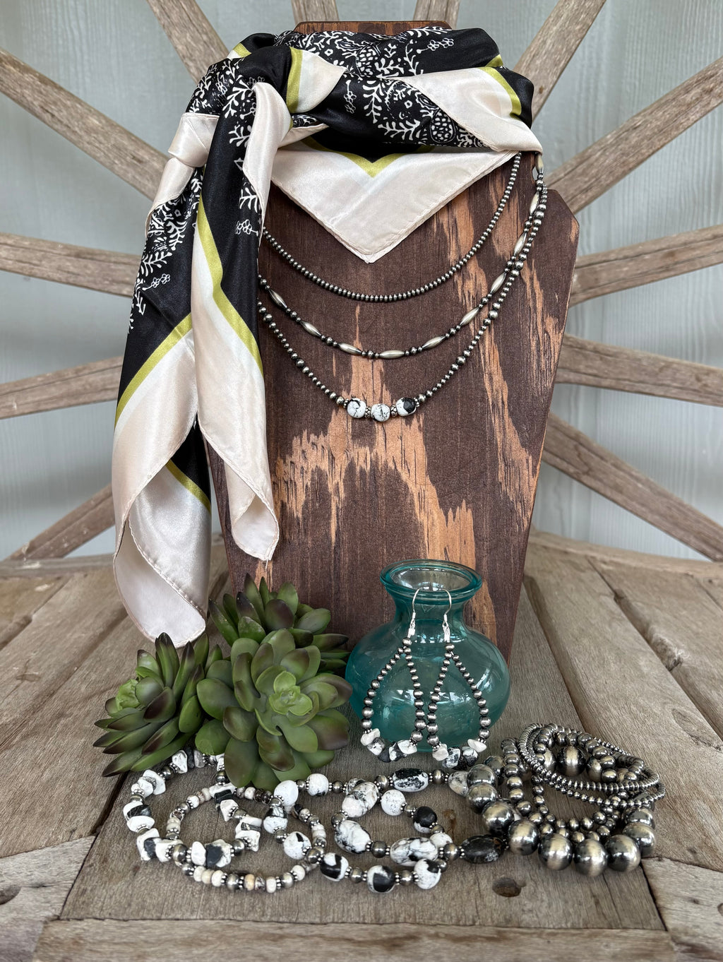 White Buffalo Rondelle Prissy Bracelet