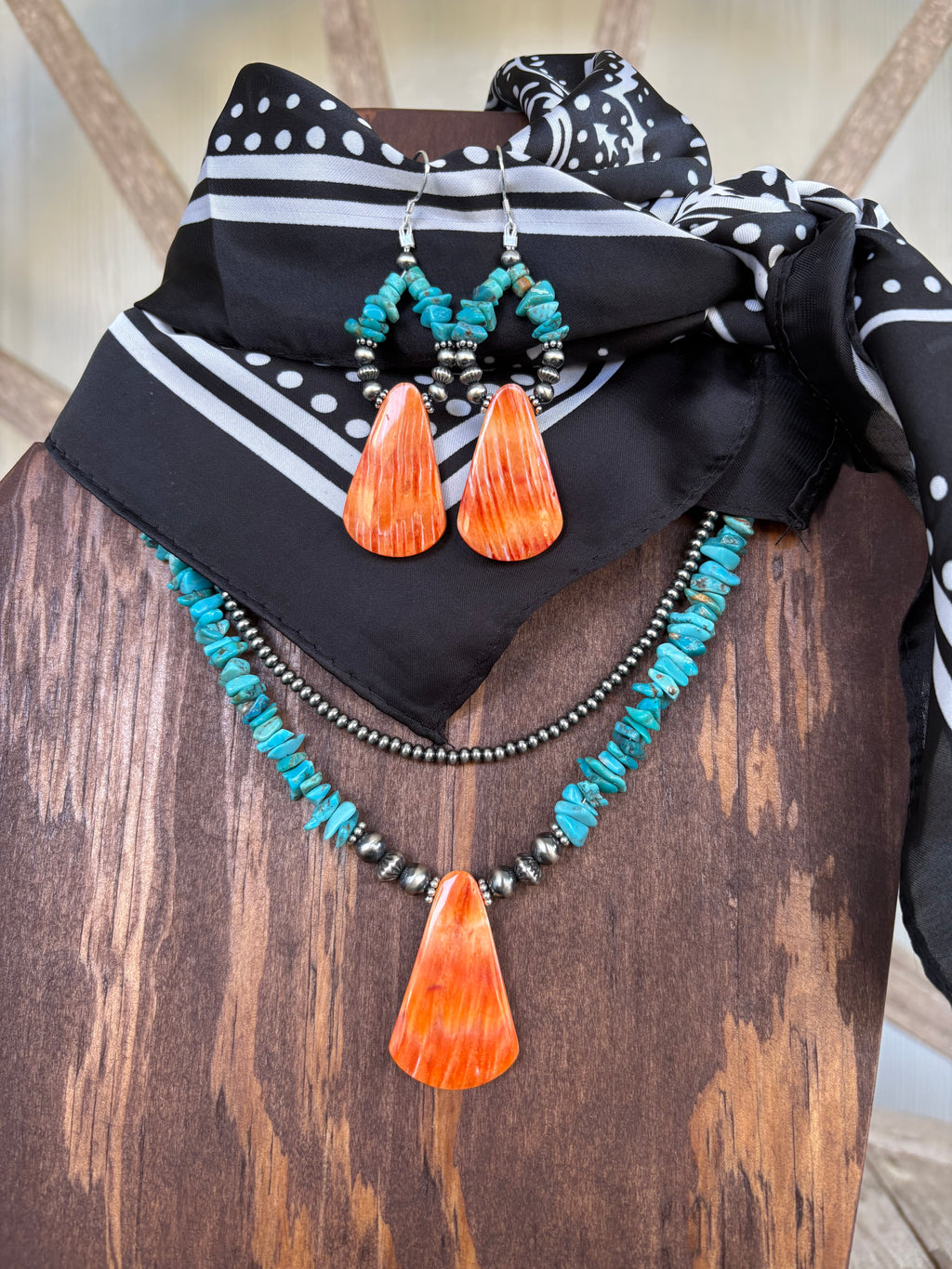 Kingman & Spiny Prissy Statement Earrings & Necklace Set